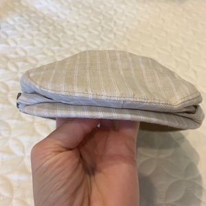Janie & Jack linen newsboy cap. 0-6 months